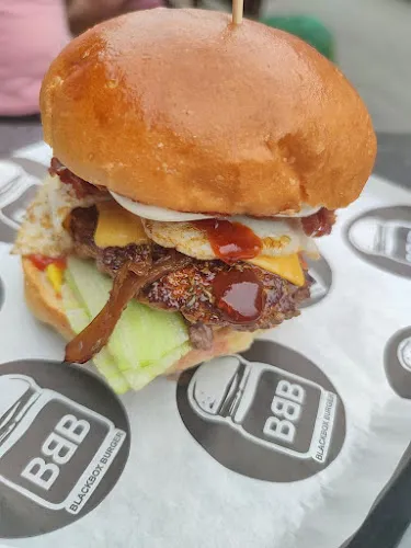 4 - Frau Langs Imbiss