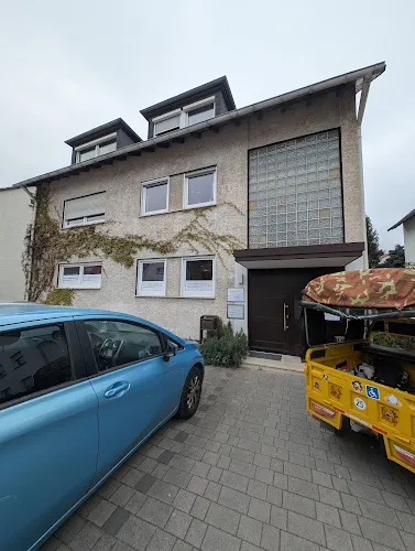 2 - Frau Maria Letkemann