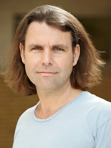 2 - Frau Nadeschda Schweizer