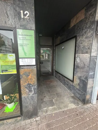 1 - Frau Natalia Bernhardt