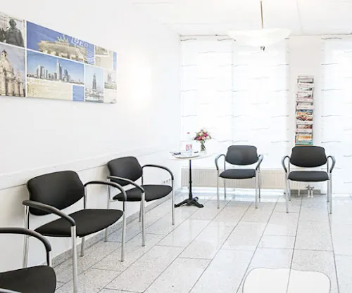 5 - Frau Sabine Mücke