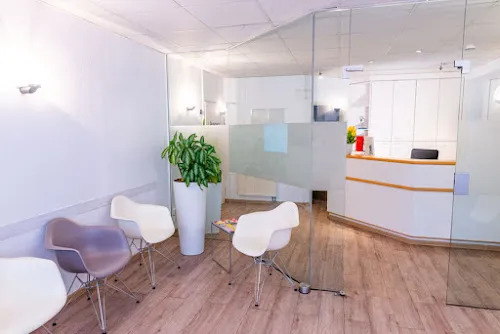 6 - Frau Vlora Cakolli