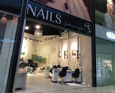 1 - Fredhøj Salon v/Hussain Maanaki