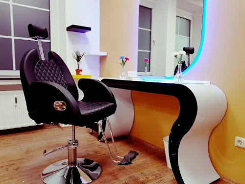 3 - Friends Hair Lounge