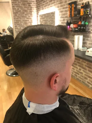 4 - Friseur &Barbier EVRO