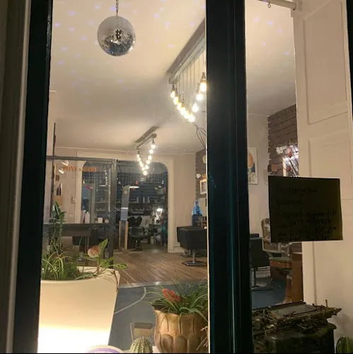 6 - Friseur Andreas Holtz