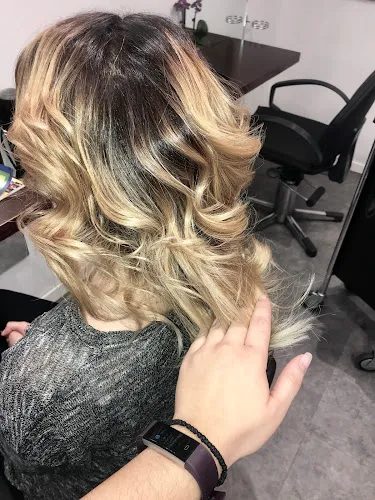 2 - Friseur BIO Coiffeur Styliani