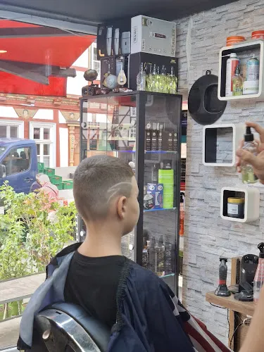 6 - Friseur Dietemann