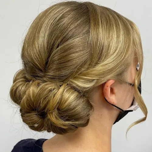 2 - Friseur Hairforce