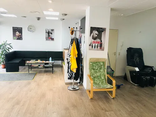 3 - Friseur König