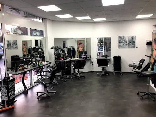 2 - Friseur Nauzad