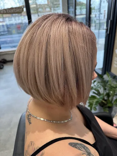 6 - Friseur Salon Mrs.Barbier Yeliz