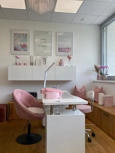 5 - Friseur Salon Regina