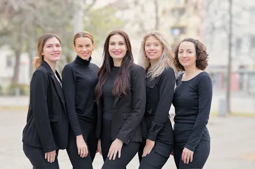 2 - Friseur Salon Reina