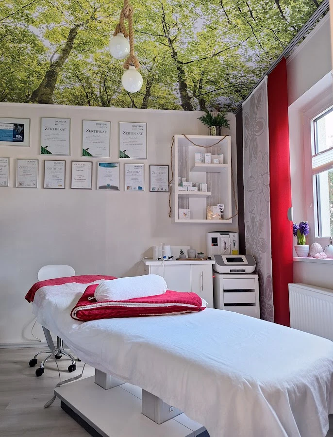 1 - Friseursalon Haarmonie Inh. Birgit Lawrenz