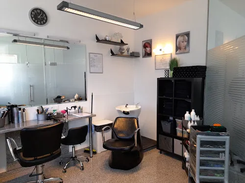 5 - Friseursalon HAIR MARYS