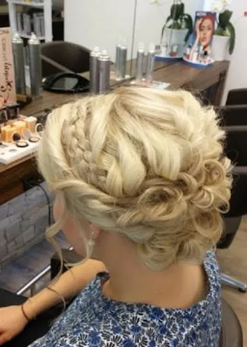 4 - Friseursalon - Helga Schamberger