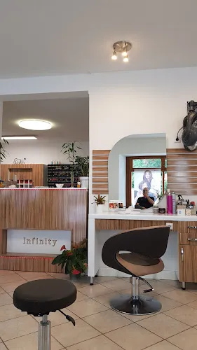 3 - Friseursalon Infinity Meinersen