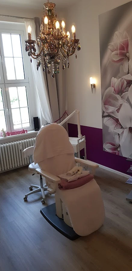 1 - Friseursalon La Luna in Hann Münden