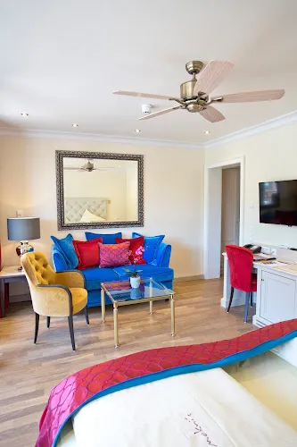 8 - Friseursalon S.A.M.