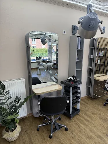 2 - Friseurstudio Baden