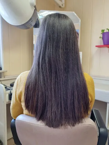 6 - Friseurstudio Haarscharf