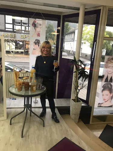 7 - Frisier Zone Marina Marchel