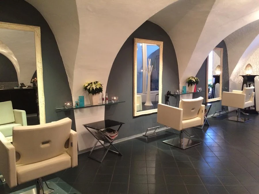 1 - Frisiersalon Burgstaller
