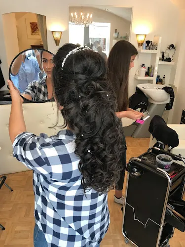 6 - Frisiersalon Gabi Probst