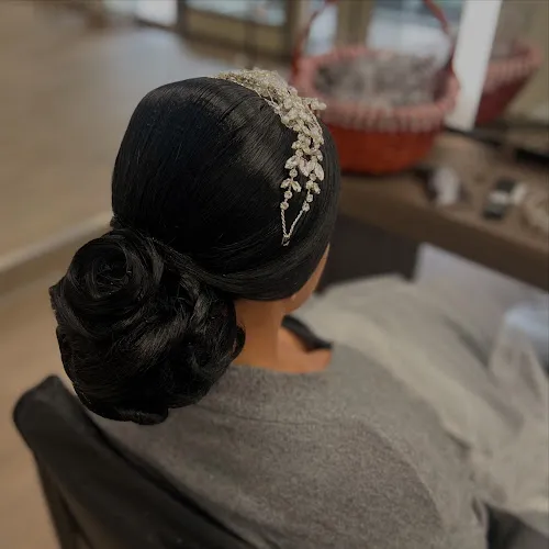 6 - Frisör Testabella