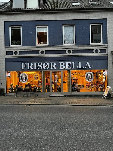 2 - Frisør Bella