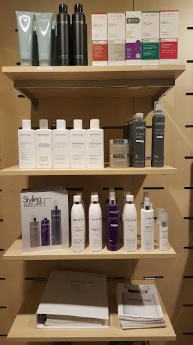 2 - Frisør Hårtot v/Zahra Gafari Khabani