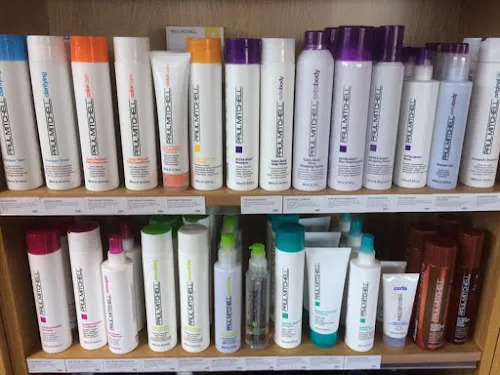 3 - Frisørstudio & Barbershop