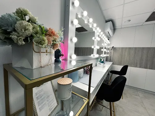 4 - Fryzjer Agnieszka Kańkowska Fryzjerstwo Damskie Męskie Dziecięce