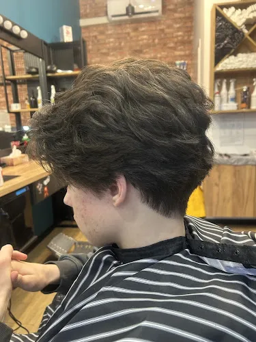 2 - Fryzjer męsko-damski