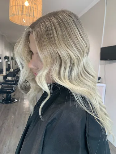 6 - Fusion Room of Hair