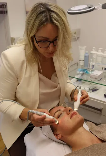 8 - Fuß & Beauty Fee Schorn Sabrina