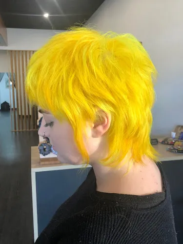 7 - Fuss Hair Studio