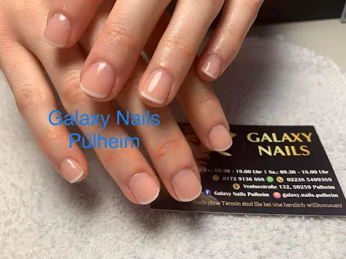 5 - Galaxy Nails