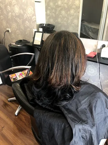 1 - Gauri Hair and Beauty