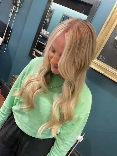 7 - Gayles Hair Salon