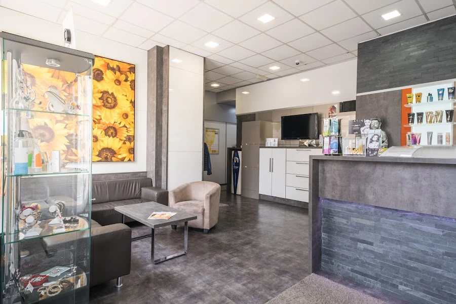 1 - Georg Lettner -colorist-stylist