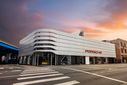 5 - George & Jims Garage