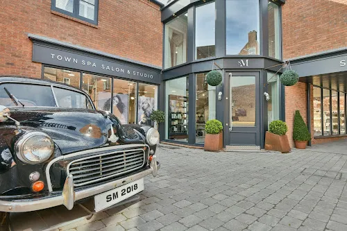 4 - GG Lashes Ashbourne