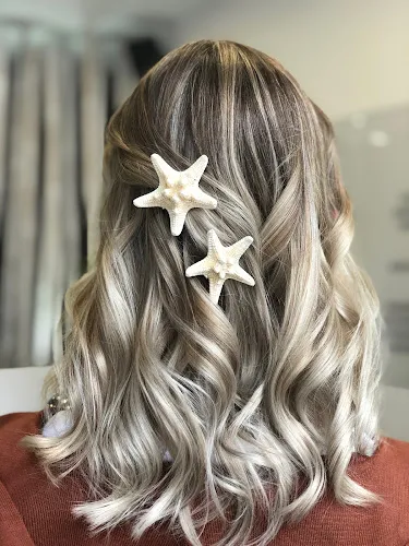 2 - Glamhair Hagen