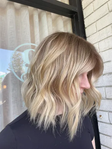 6 - Glamorous Hair & co