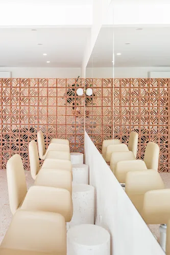 3 - Glamorous Hair & co