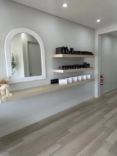 3 - Glamorous Hair Design - Hair Cuts & Colours to Hair Extensions & Treatments