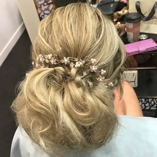 6 - Glamorous Nails & Spa