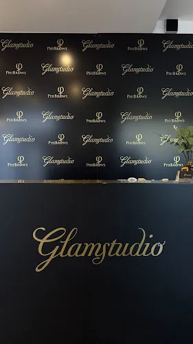 2 - Glamstudio